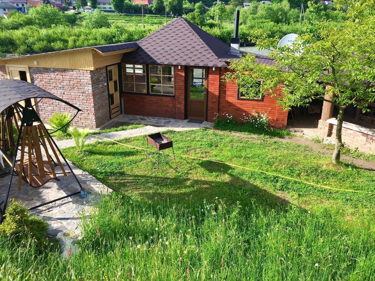 Vip-Domyk Rakhiv Extérieur photo