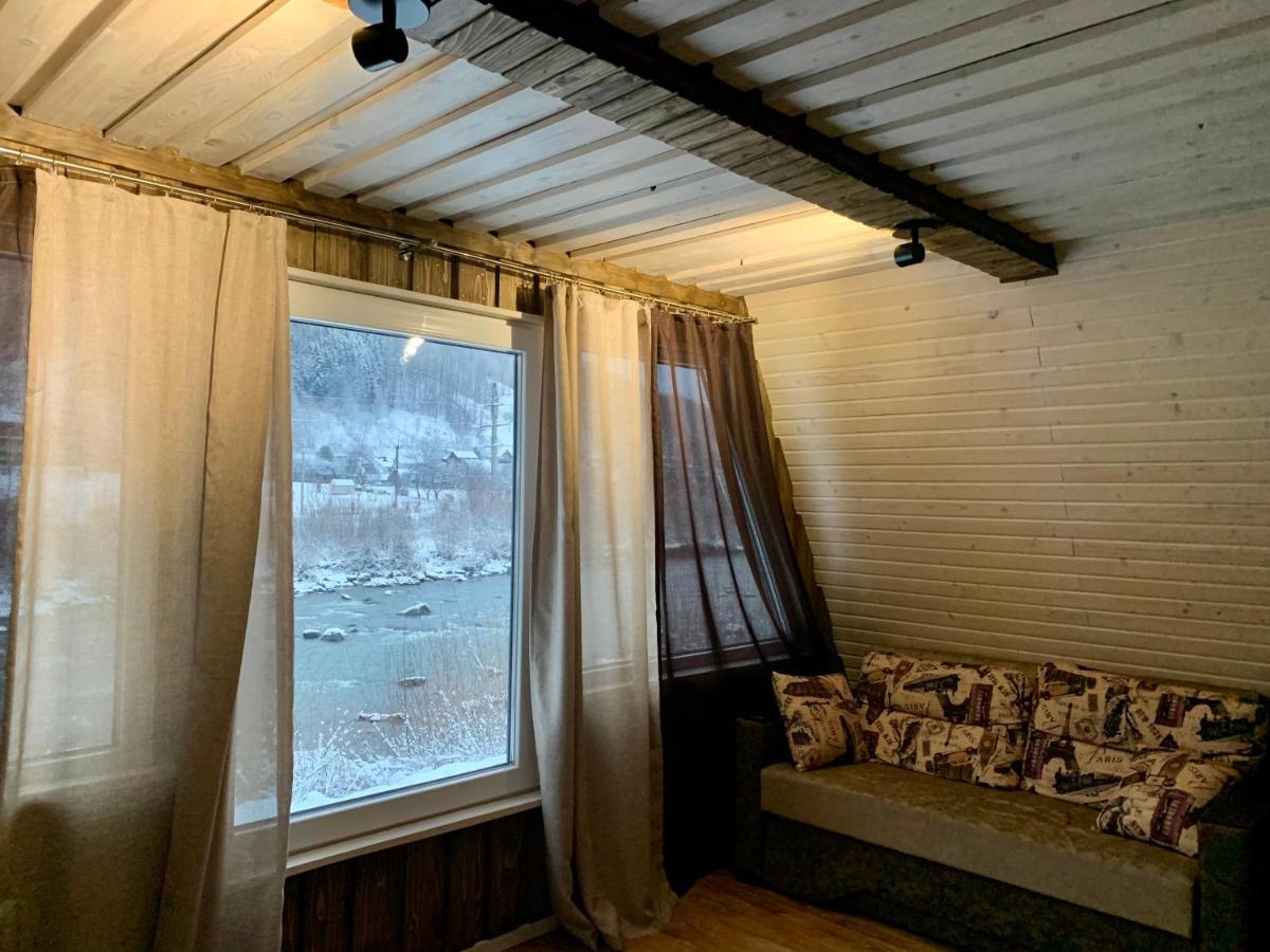 Vip-Domyk Rakhiv Extérieur photo