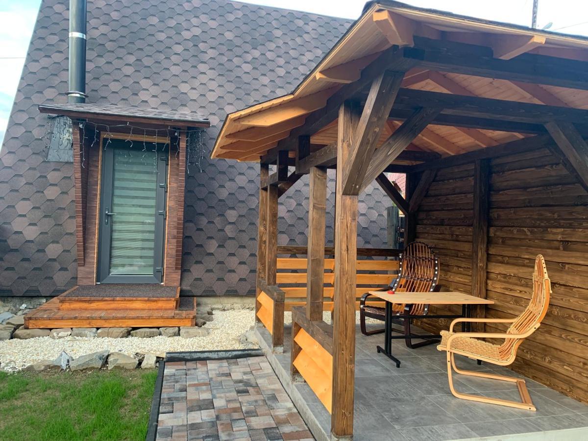 Vip-Domyk Rakhiv Extérieur photo