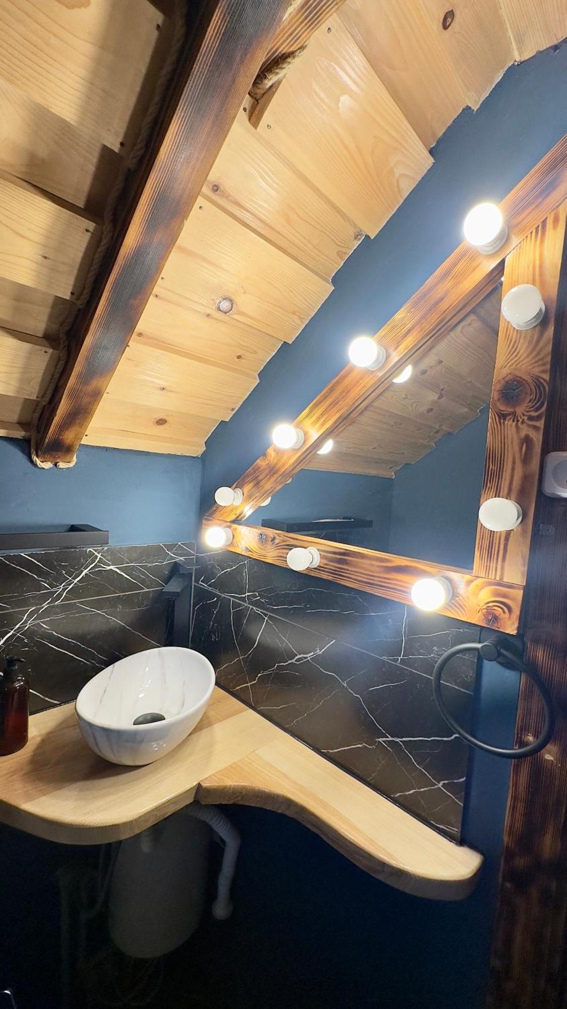 Vip-Domyk Rakhiv Extérieur photo